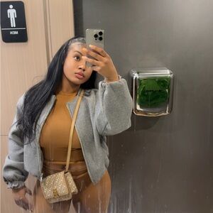 Meet your Posher, Jolina